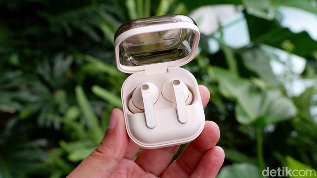 Galaxy Buds4 Series Dirancang untuk Seharian, Nyamannya Desain Baru dan Cerdasnya Galaxy AI