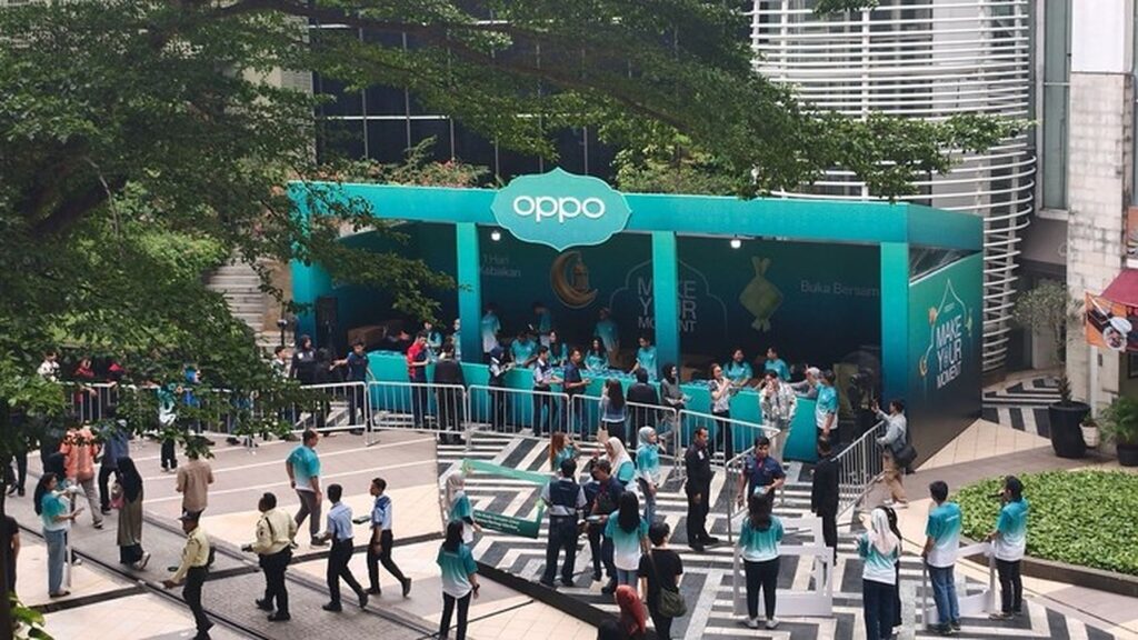 Antrean Buka Puasa Jadi Ruang Kebersamaan, OPPO Bagikan 60.000 Makanan