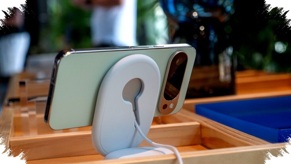 Charger 3-in-1 Pixel Ini Tolak Nirkabel, Pilih USB-C untuk Kecepatan dan Kepastian Pengisian Lebih Stabil