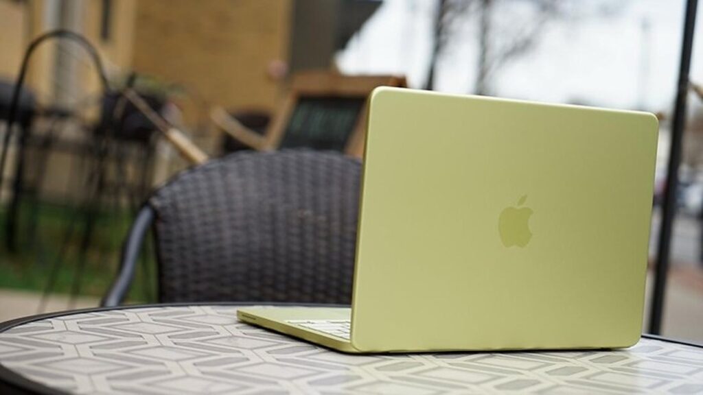 Mantan Bos Windows Coba MacBook Neo, Pengakuannya Menohok Strategi Lama Microsoft
