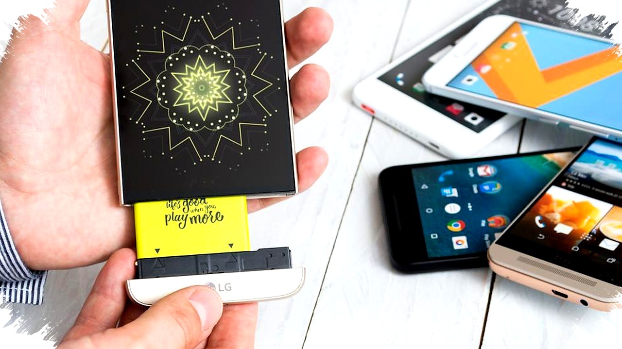 Modular Phone Kembali Menggoda, Tecno Atom Hadir Bawa Teknologi Baru ...