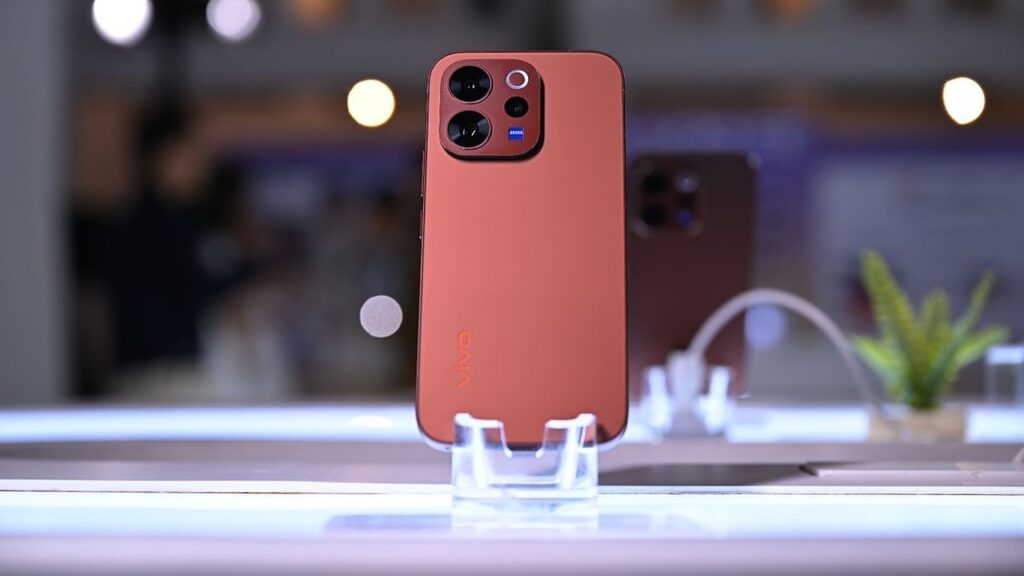vivo V70 12GB/512GB Hadir Saat Festival, 512GB Membuat Rekam Konser Tanpa Takut Penuh