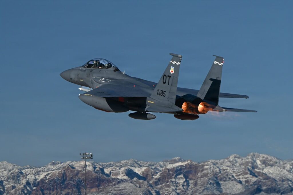 F-15E Dan A-10 Warthog Tumbang Di Iran, Dua Mesin Perang AS Teruji Di Langit Timur Tengah