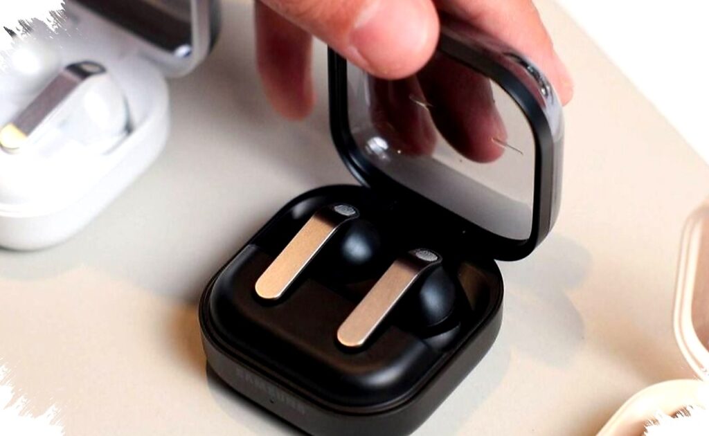 Pink Gold Galaxy Buds4 Hanya Dijual Di Samsung Shop, Langkah Eksklusif Yang Mengubah Earbuds Jadi Pernyataan Gaya