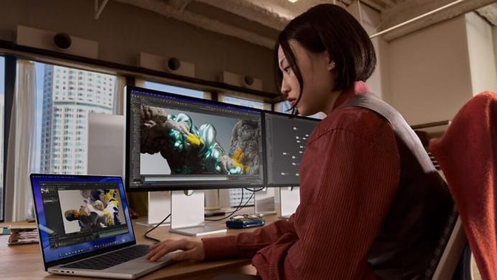 MacBook Pro M5 Mulai Mengejar Kartu Grafis Desktop, Uji Game Berat Ungkap Batasnya