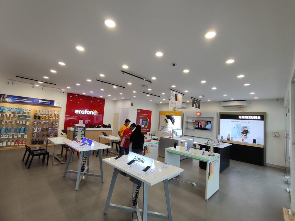 Erajaya Bikin Beli Smartphone Lebih Mudah, Jaringan Gerai Luas dan Produk Original